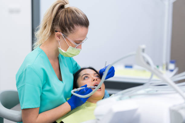 Best Emergency Tooth Extraction in North Utica, IL